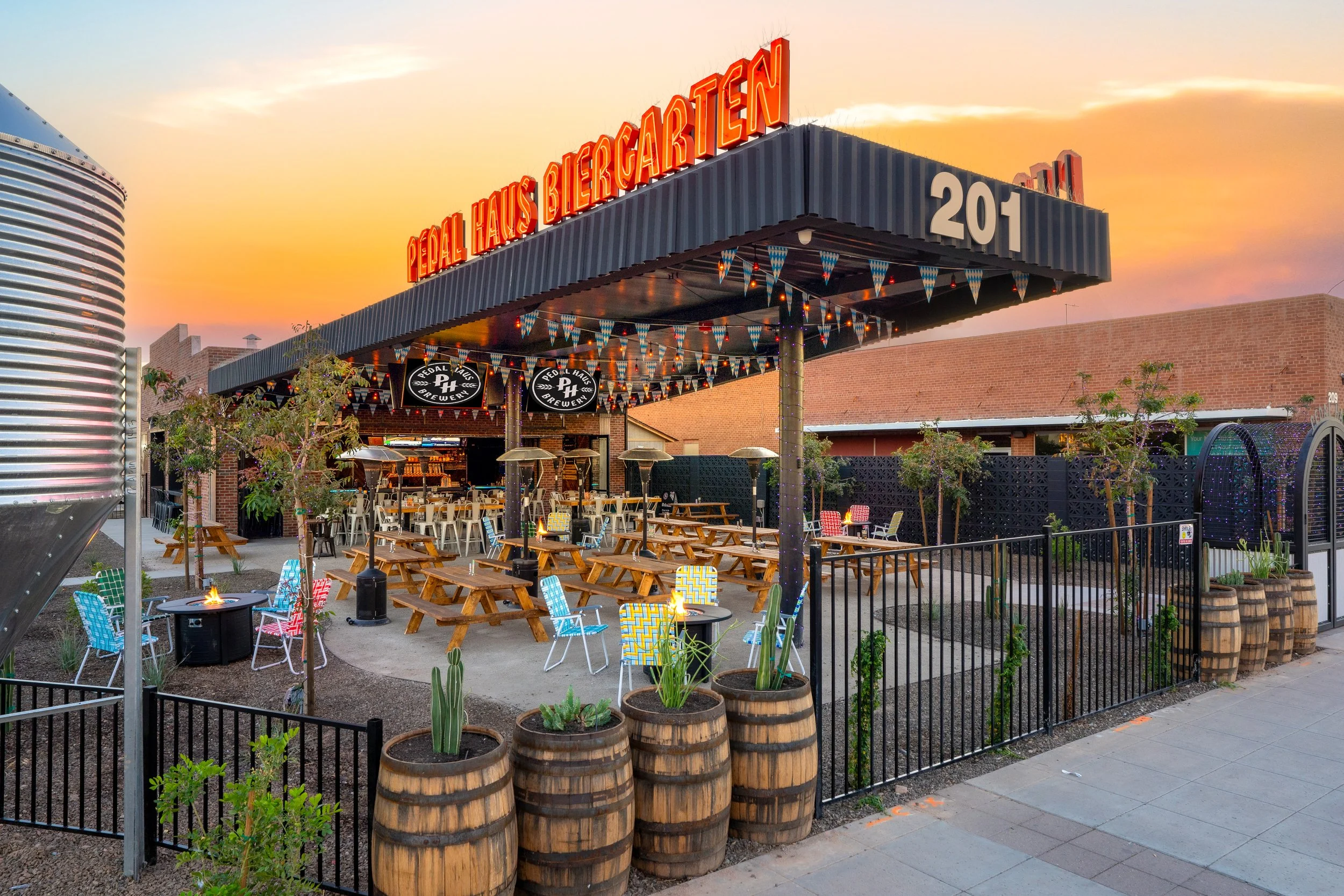 Pedal Haus Phoenix Happy Hour & Specials | Mon-Fri 3-6pm | Pedal